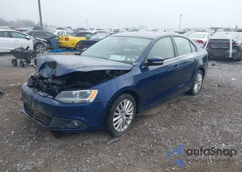 2011 Volkswagen Jetta 2.5L Sel z USA, uszkodzony, nr VIN 3VWLZ7AJ5BM345041